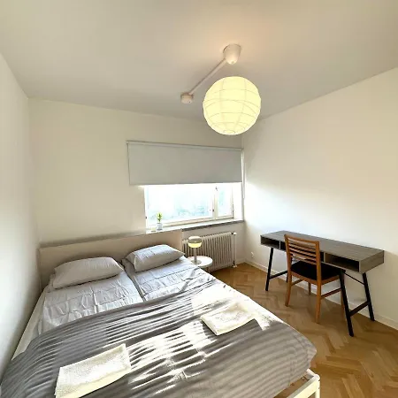Guest house Simplestay Airport