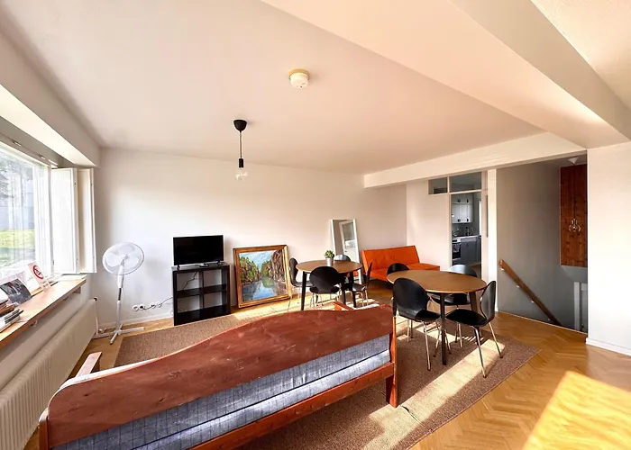 بيت ضيافة Simplestay Airport *